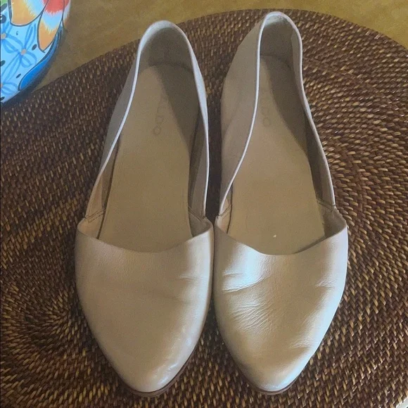ALDO Women's Cream leather Loafers / Flats size 8 - Picture 3 of 14
